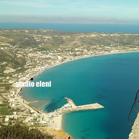 Eleni Apartment *